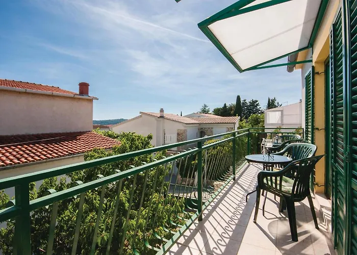 Three-bedroom In * Pirovac