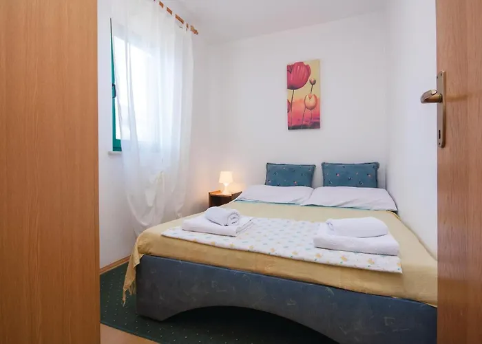 Daire Three-bedroom In *